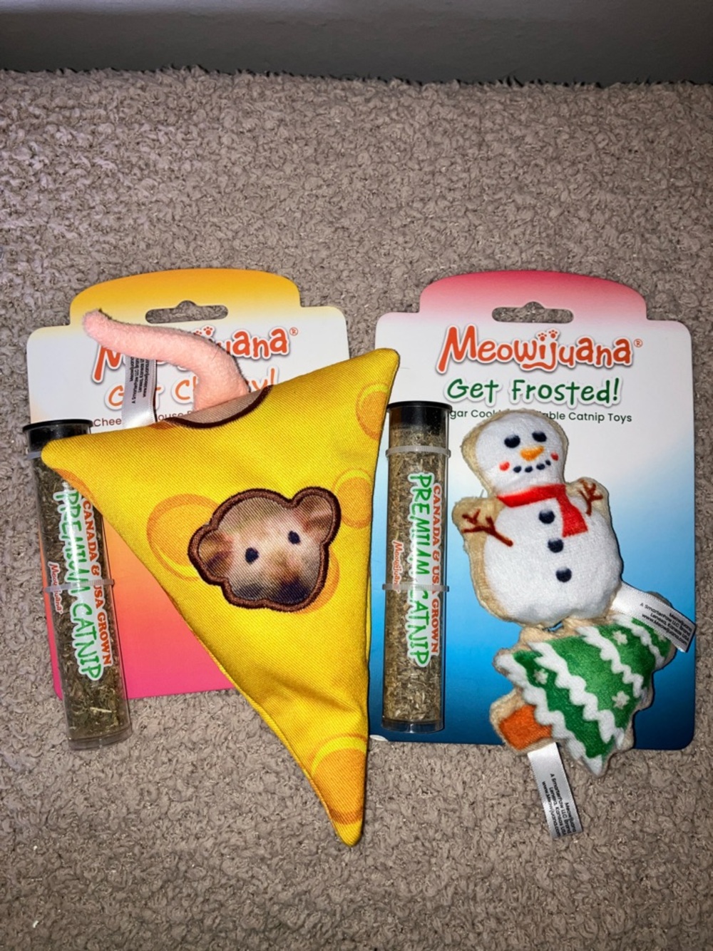 Refillable Cat Nip Toys - mouse and Christmas